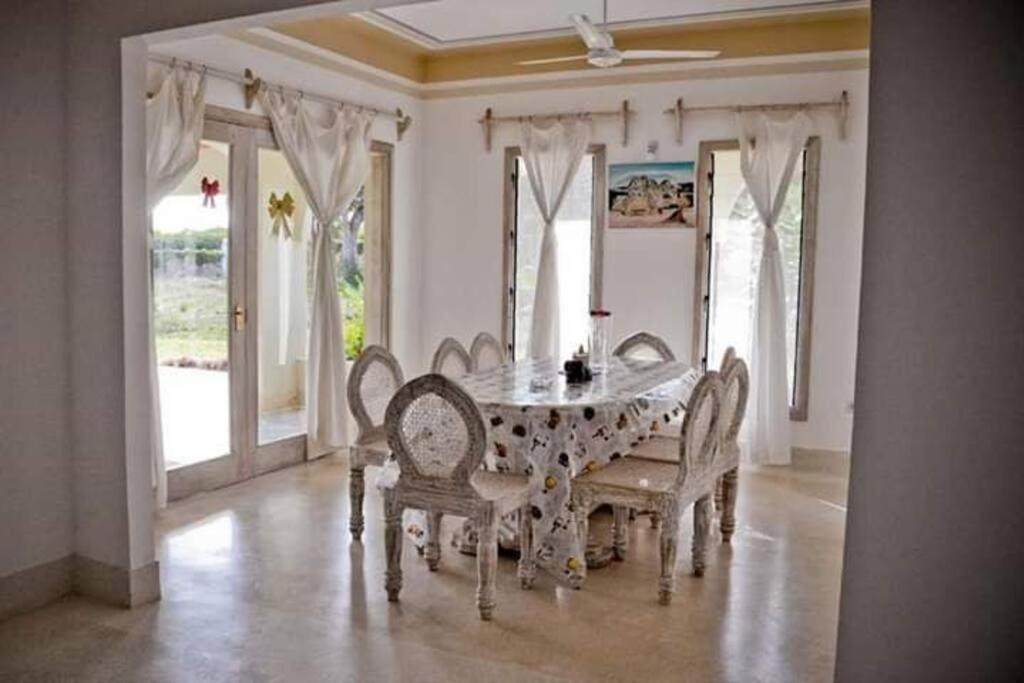 White Villa - Paparemo Beach วาตามู ภายนอก รูปภาพ