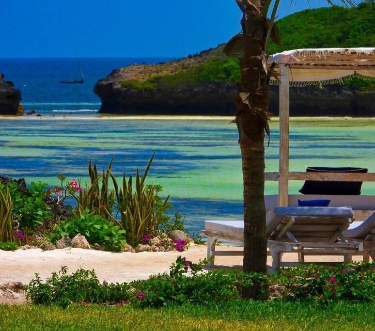 White Villa - Paparemo Beach วาตามู ภายนอก รูปภาพ